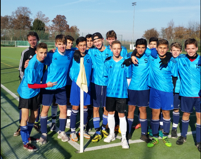 files/1_OSG_Fotos_Dokumente/1_Profil/5_PartnerschuleSport/16_WK2 Fussball_Halbfinale.GIF
