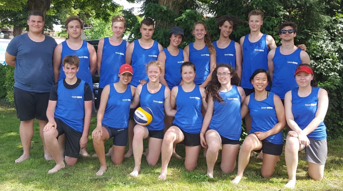 files/1_OSG_Fotos_Dokumente/1_Profil/8_Aktivitaeten/3_Wettbewerbe/Sport/18_Team Beach 2018.jpg