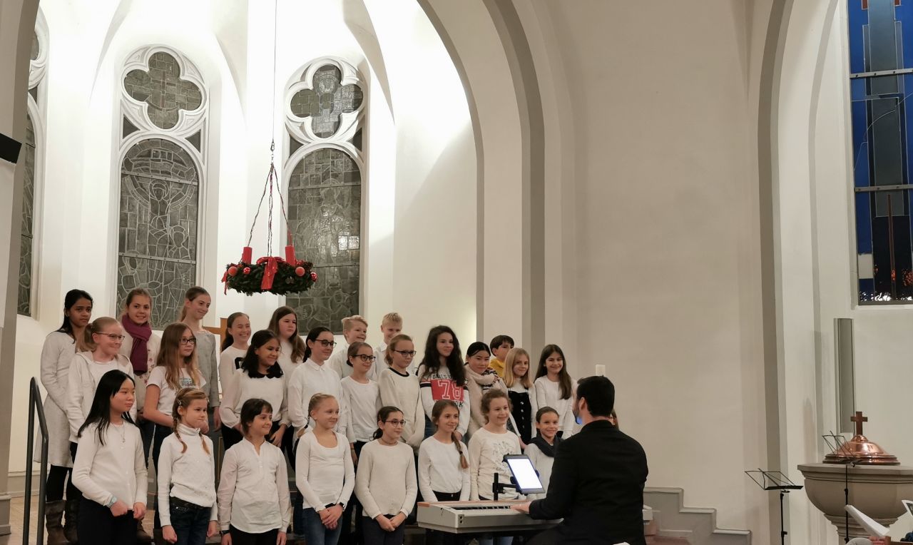 files/1_OSG_Fotos_Dokumente/3_Unterricht/2_Fachschaften/Musik/07 Unterstufenchor.jpg